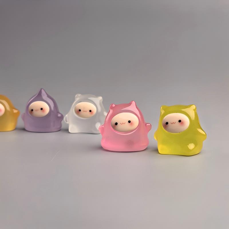 Coffret de 6 mini-figurines en résine phosphorescentes pour la décoration de la pièce