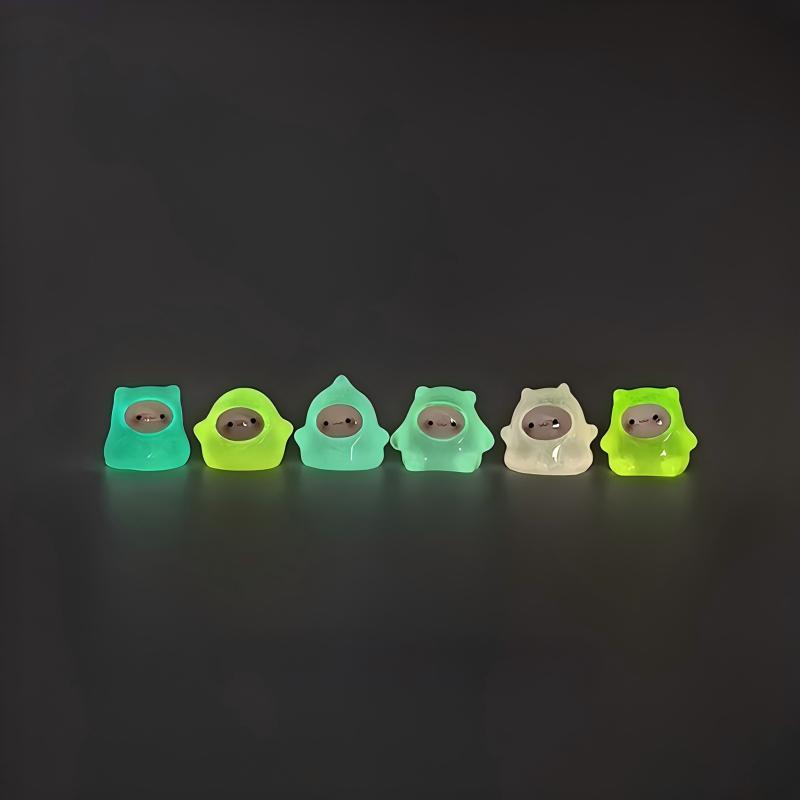 Coffret de 6 mini-figurines en résine phosphorescentes pour la décoration de la pièce