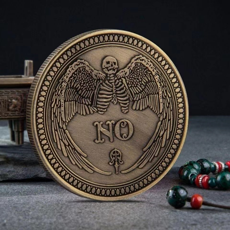 La pièce oracle de l'Ange et du Crâne | Laissez le destin décider de votre oui ou non