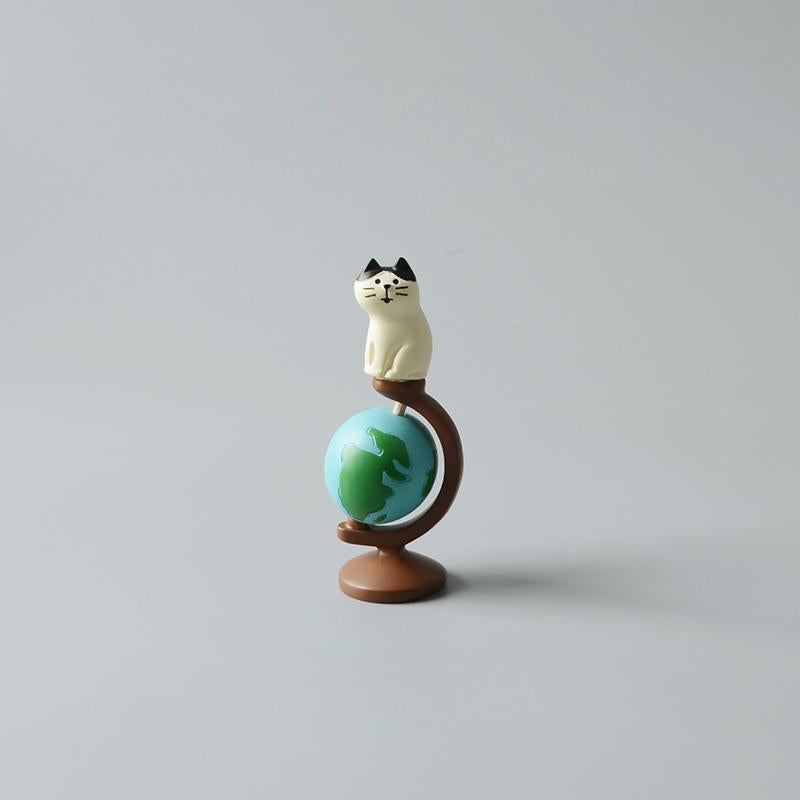 The Globetrotter Cat Set | 4-Piece Adventurer Figurines for Desk & Home Decor