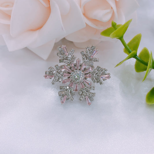 Winter's Whisper Spinner Ring | Your Sparkling Snowflake Companion