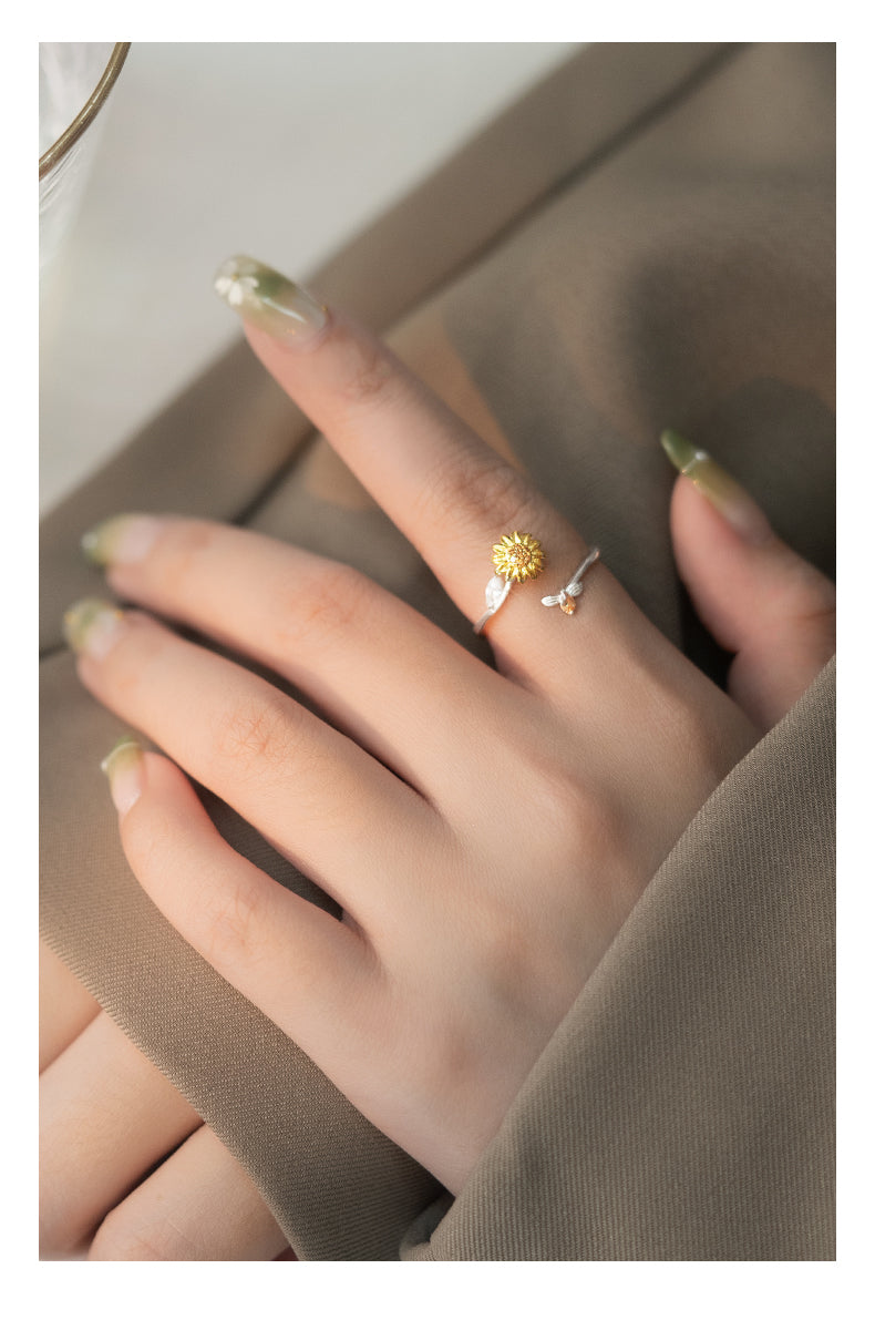 Your Spinning Sunshine Ring | A Sunflower for Positivity & Calm