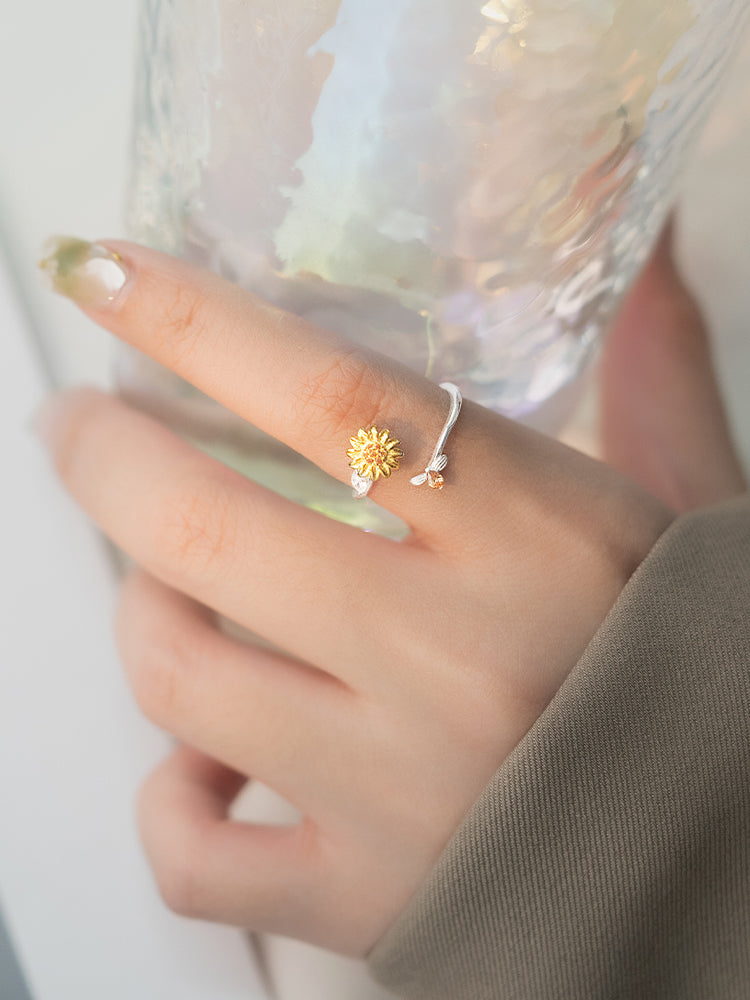 Your Spinning Sunshine Ring | A Sunflower for Positivity & Calm