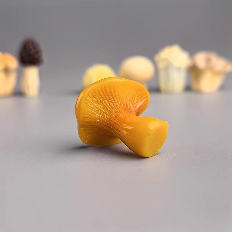 Your Woodland Wonders Collection  A Set of 8 Botanical Mushroom Statues