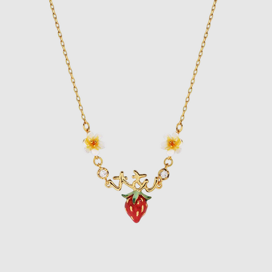 Collier fraise sucrée émaillé peint à la main Nouvelle chaîne de clavicule de la minorité Mori