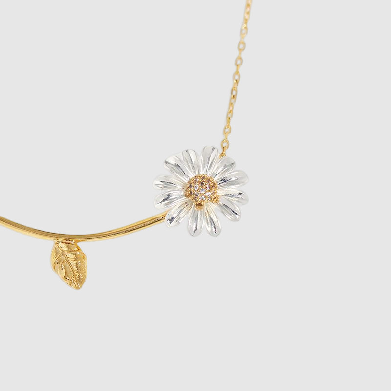 Daisy Leaf Gold Plated Fashion Necklace