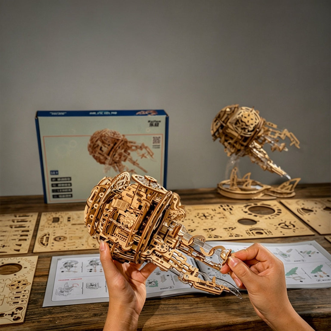 Auroral jellyfish 3D wooden puzzle mechanical music box with LED, 355-piece DIY kit