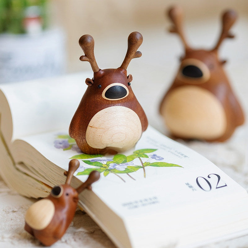 Deer family wood ornament set, handcrafted warm fall desk decor