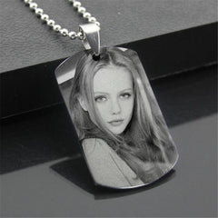 Personalized Laser Engraved Photo Pendant - Perfect Gift for Your Loved One