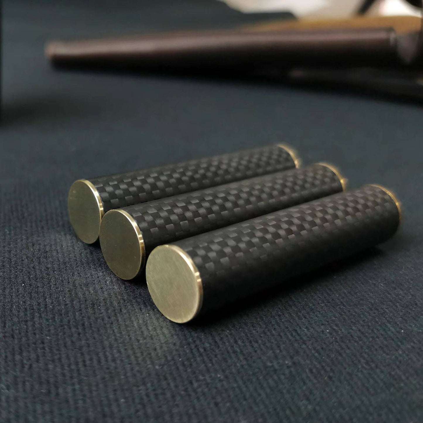 Carbon Fiber Magnetic Nunchaku | EDC Clicker Fidget Spinner Stress Relief Toy