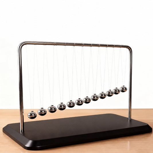 Newton's cradle bumper balls desk decor 01