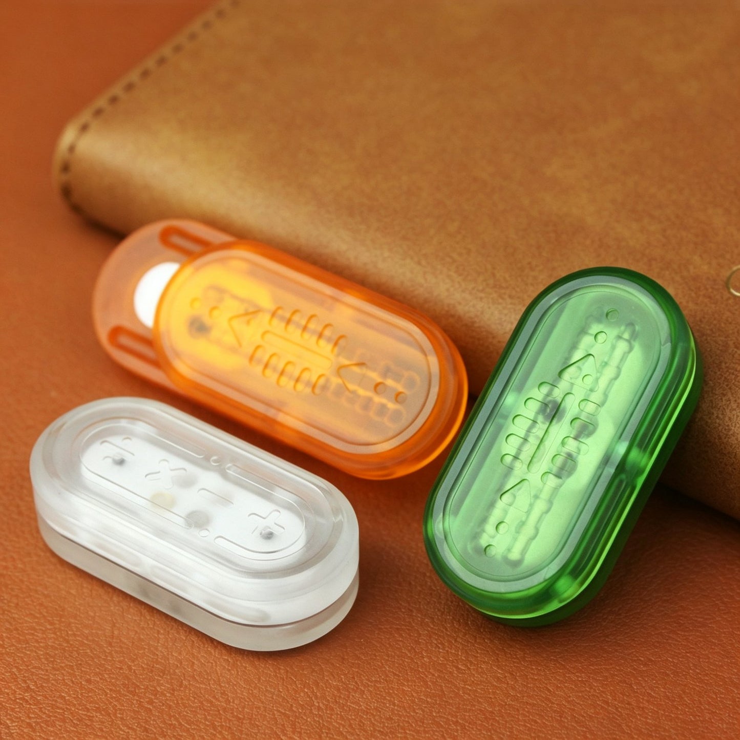 Fishbone EDC Mechanical Push Card | PMMA Dual-Track Click | 3 Colors | Engravable Fidget Toy
