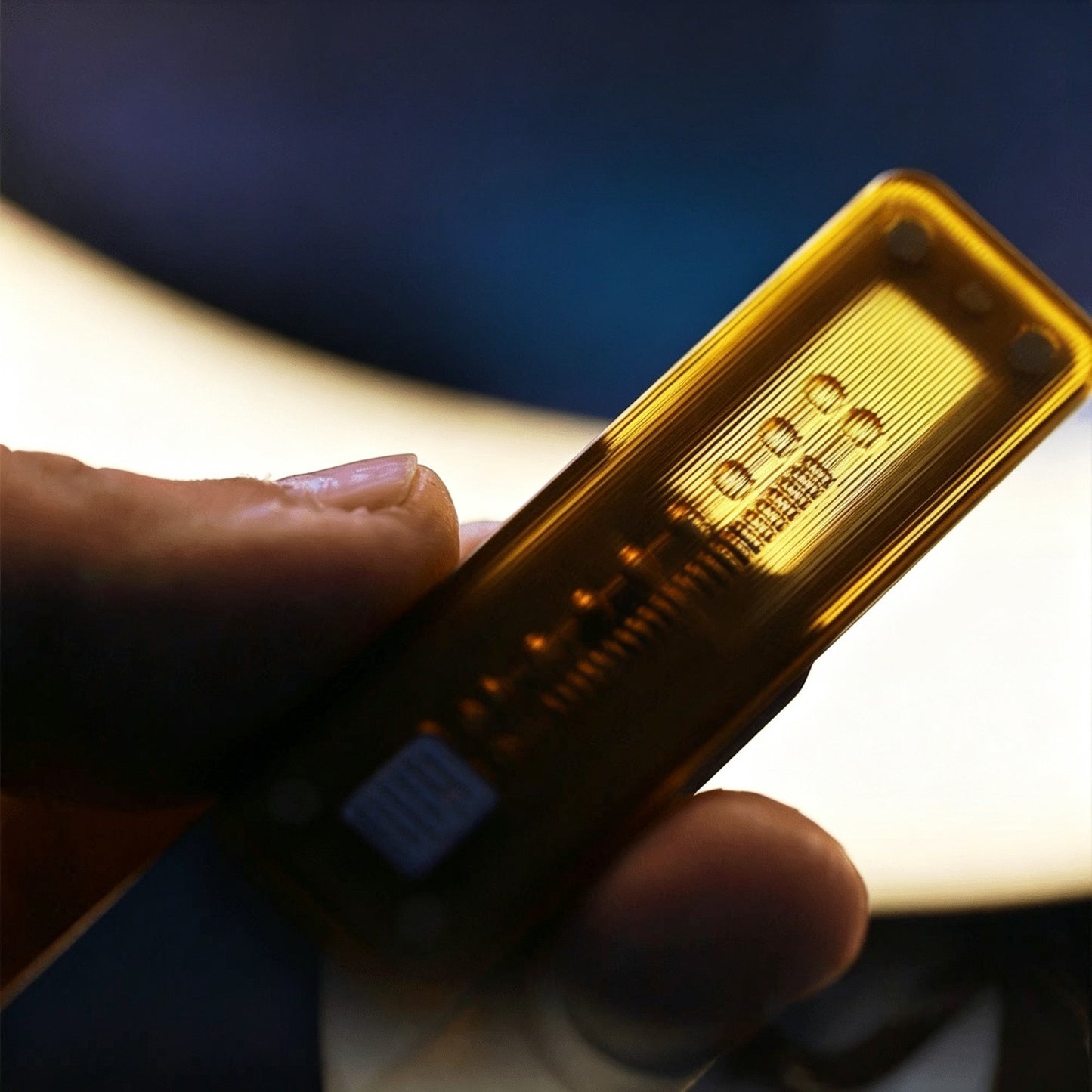 Malt Gold EDC Dual-Track Push Card | Electric Current & Step Click | 24mm Travel | Engravable