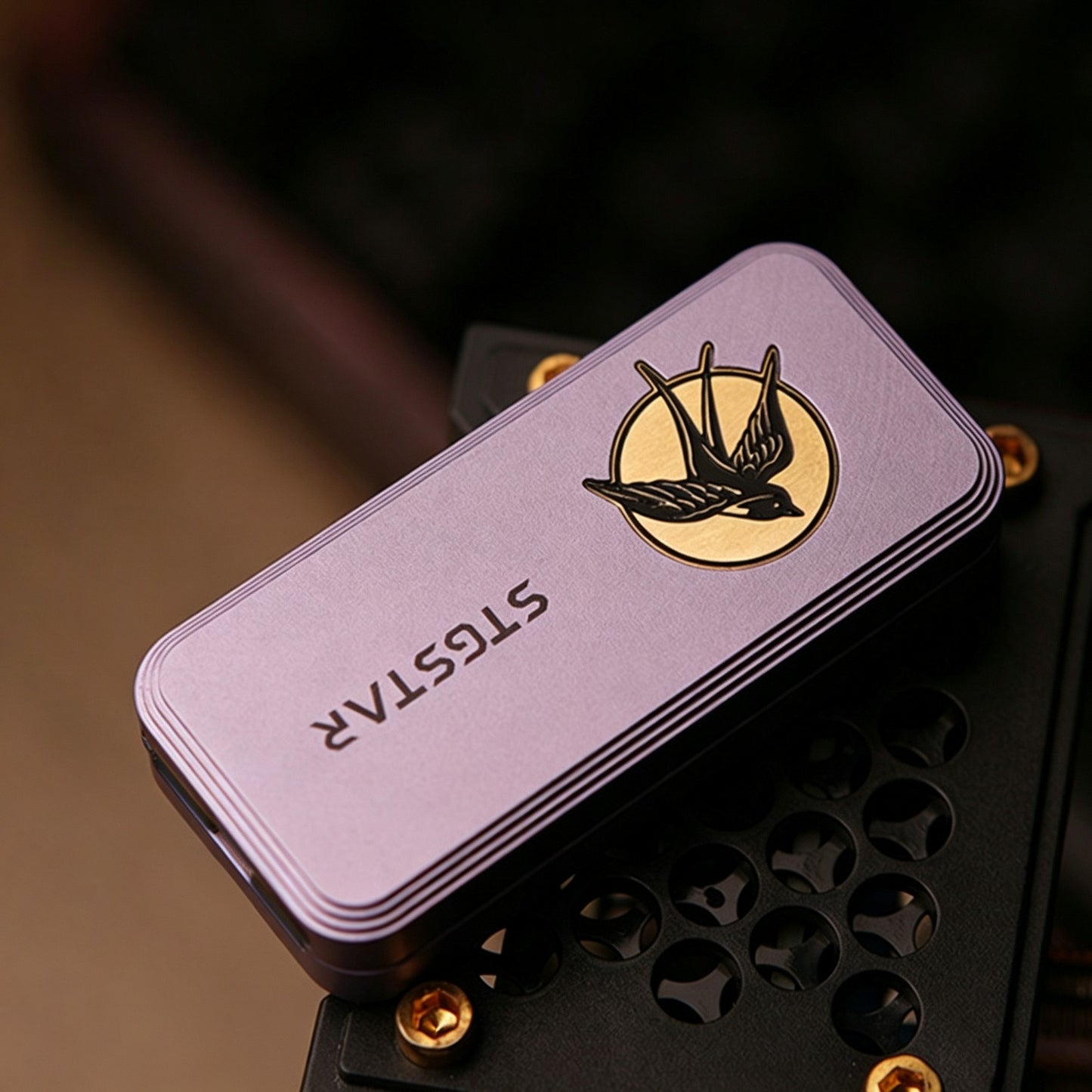 Swallow EDC Push-Card | Aluminum Body | Brass Swallow Badge | CNC Machined | 3 Colors | Engravable