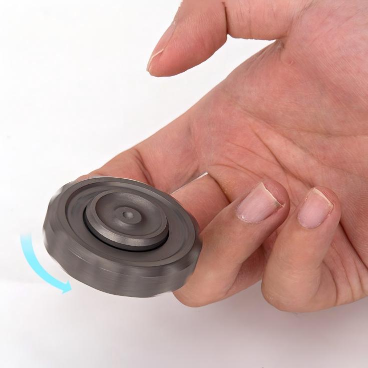 Titanium Alloy Gear Fingertip Spinner - Feature Highlight