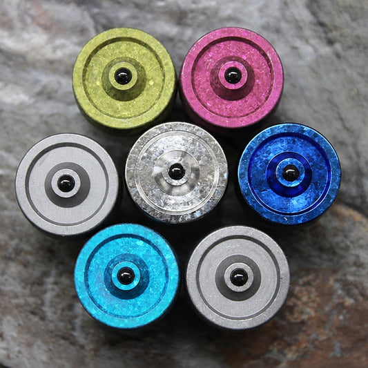 XGEDC Titanium Ice Crystal Spinner Top, TC4 Hand Twister with Ceramic Tip, Premium Desk Toy